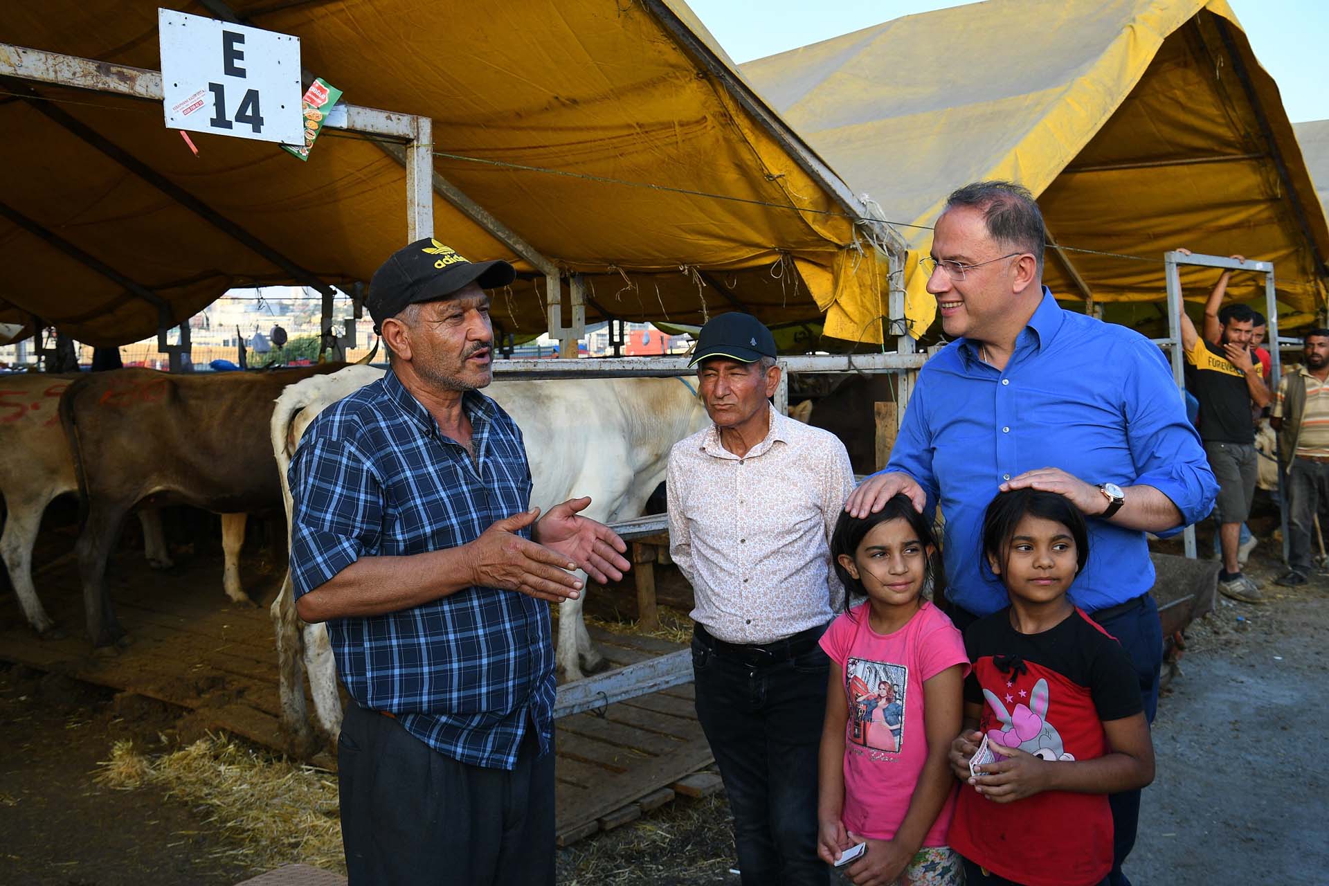 BAŞKAN ÇALIK KURBAN ALANINI ZİYARET ETTİ