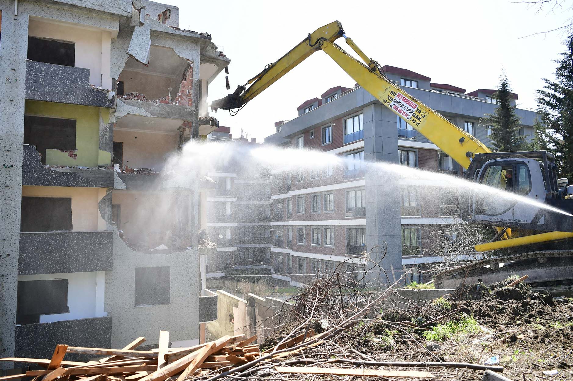 BEYLİKDÜZÜ’NDE KENTSEL DÖNÜŞÜM ÇALIŞMALARI SÜRÜYOR