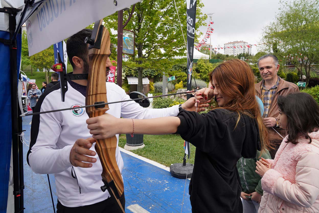 KIRLANGIÇ GENÇLİK FESTİVALİ DÖRDÜNCÜ GÜNÜNDE DE DOPDOLU GEÇTİ